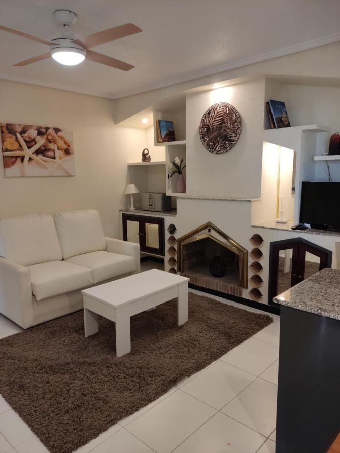 Confortable Apartamento Con Vistas Al Mar Torrevieja Exterior photo